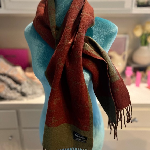 Rare Vintage Givenchy Cashmere Scarf - Picture 7 of 7